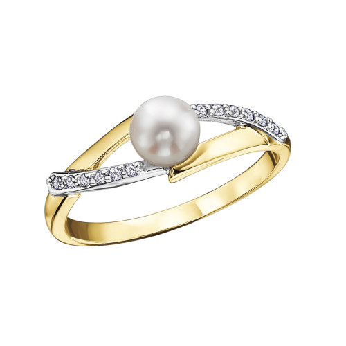 Pearl and Diamond Ring- 0.06ct TDW Pearl and Diamond Ring- 0.06ct TDW